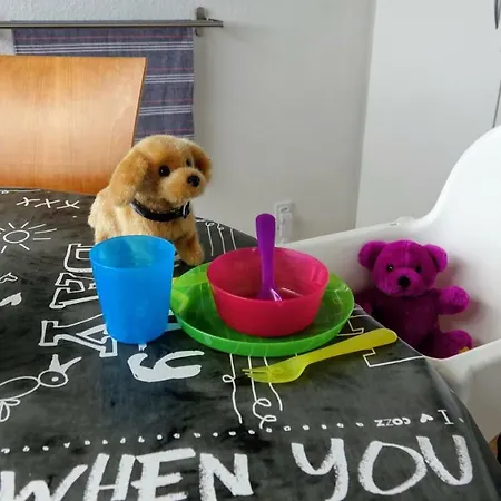 게스트하우스 2 Rooms, Private Kitchen, Bathroom, And Garden.